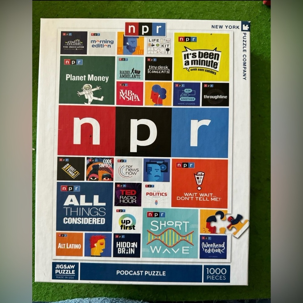 New York Puzzle Company 500 & 1000p. Puzzles (6 different)